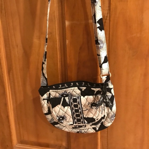 Vera Bradley Handbags - Vera Bradley cross strap bag